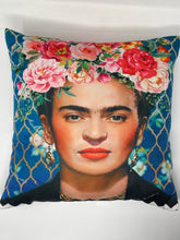 Load image into Gallery viewer, Frida cushion Cover