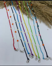 Load image into Gallery viewer, Daisy Necklace
