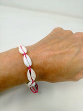 Load image into Gallery viewer, Seashells Bracelet (Merm br.)