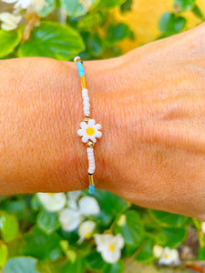 Turquoise Daisy Bracelet (Daisy T br)