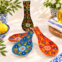 Load image into Gallery viewer, Lace design Spoon Rest