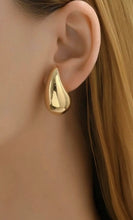 Load image into Gallery viewer, Gold Plated Tear Drop Earrings