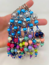 Load image into Gallery viewer, Colourful Beaded keychain