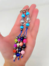 Load image into Gallery viewer, Colourful Beaded keychain