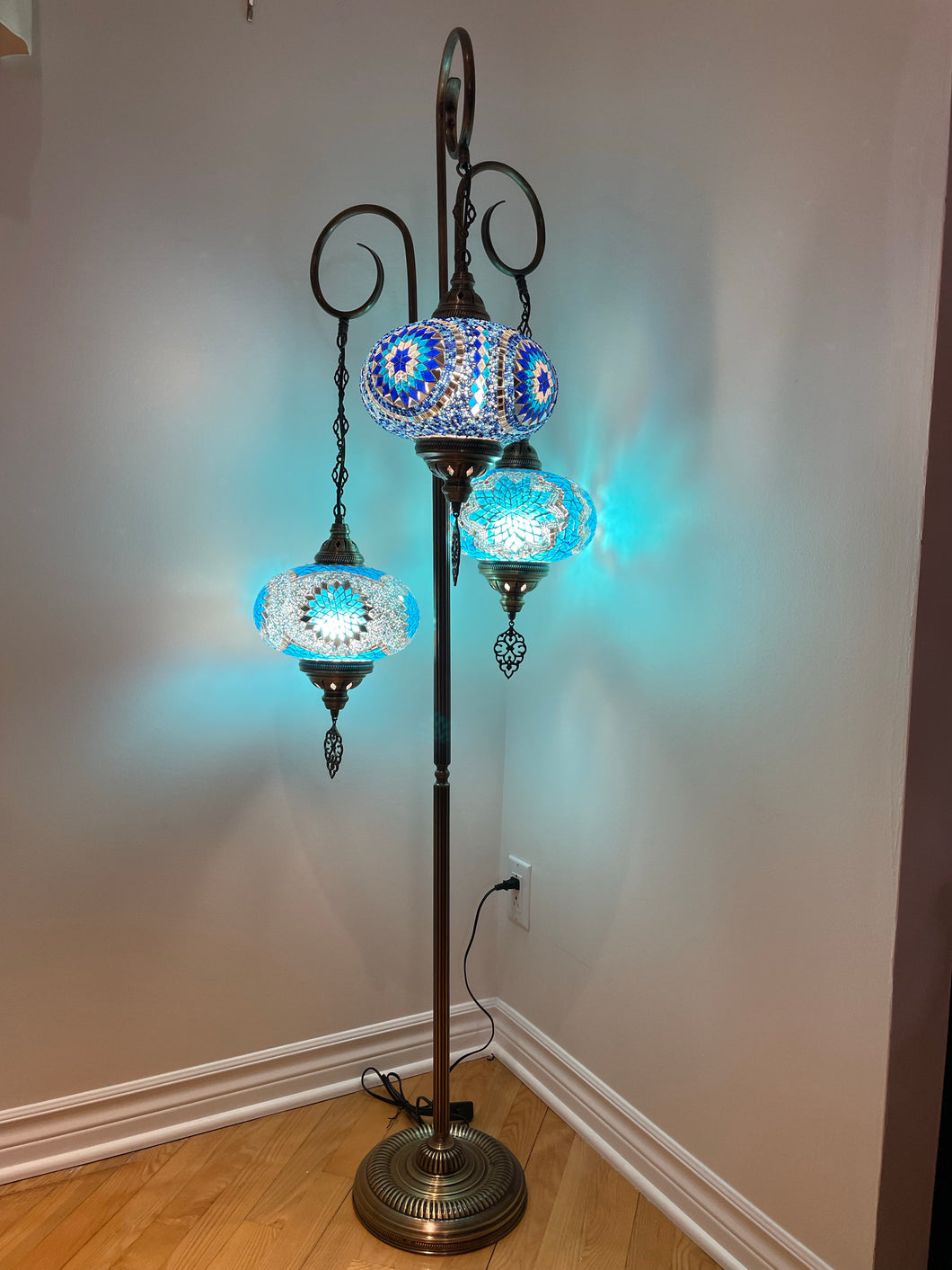 Mosaic floor lamp 3 XL globes Blue