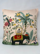 Load image into Gallery viewer, Maharaja cushion