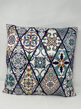 Load image into Gallery viewer, Mandala cushions